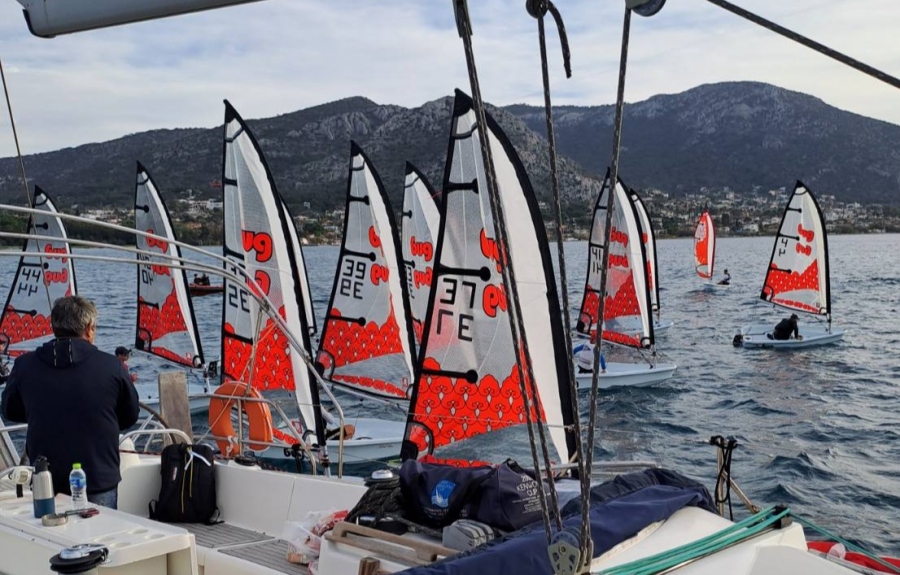 Δελτίο Τύπου – Με Επιτυχία Ολοκληρώθηκε Το Open Πανελλήνιο Πρωτάθλημα Ιστιοπλοΐας Bug 2024 Στη Σαλαμίνα