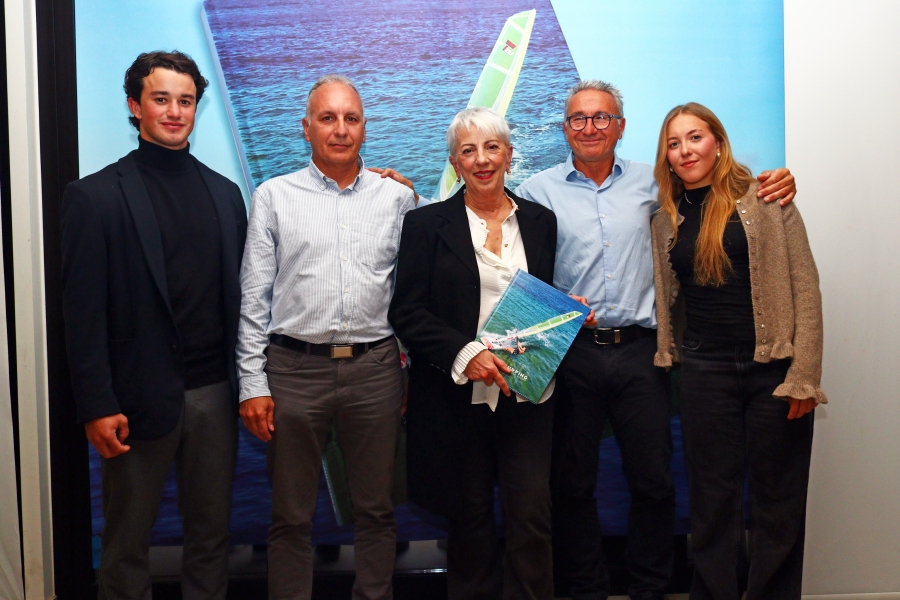 Όταν οι Γενιές του Ελληνικού Windsurfing Συναντήθηκαν: Η παρουσίαση του βιβλίου του Θάνου Σακκά στη Γλυφάδα