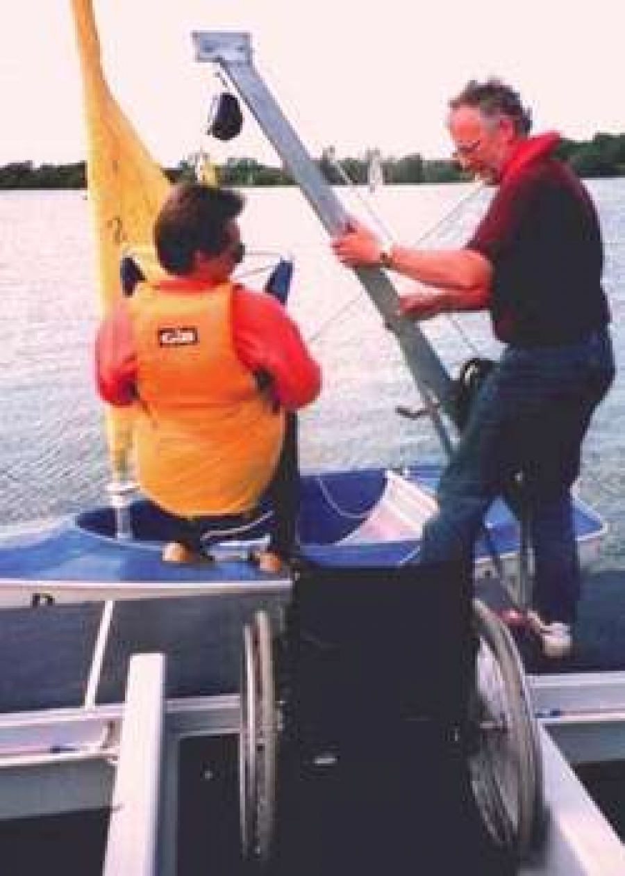 Πρόσκληση εκδήλωσης ενδιαφέροντος για αγορά πέντε (5) μικρών γερανών HANSA