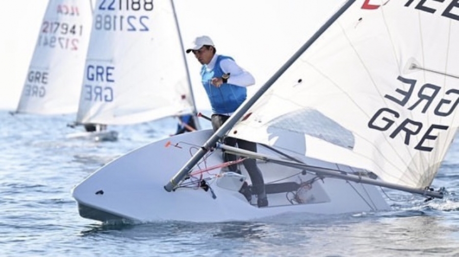 Την 13η θέση σε σύνολο 137 συμμετοχών κατέλαβε ο Γιώργος Παπαδάκος στο Ευρωπαϊκό Πρωτάθλημα EurILCA Senior στο Hyers